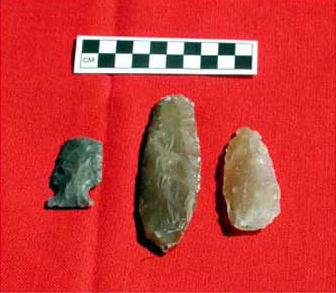 Figure 11. Projectile points made of chert found at Uaymil