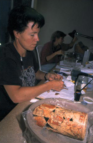 Figure 5. Treatment by conservators: cleaning and restoration of a polychrome vase.