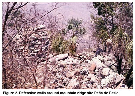 Figure 2. Defensive walls around mountain ridge site Peña de Pasle.