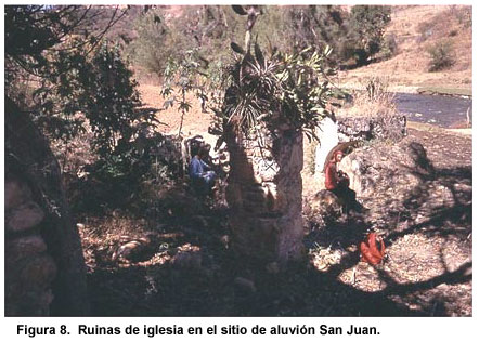 Figura 8. Ruinas de iglesia en el sitio de aluvión San Juan. Figura 8. Ruinas de iglesia en el sitio de aluvión San Juan.
