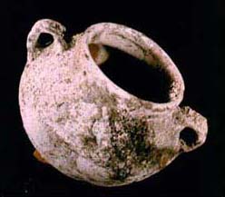 Figure 2. Vessel 5 found in the cist.