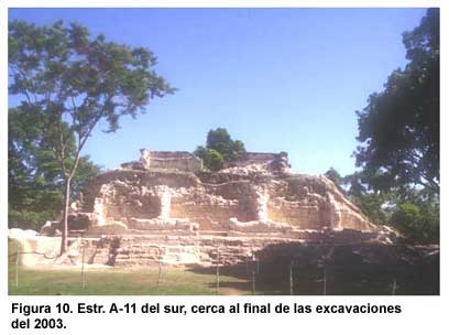 Figura 10. Estr. A-11 del sur, cerca al final de las excavaciones del 2003.