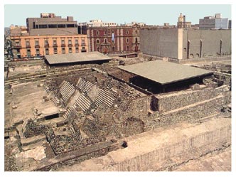 Figura 1. Vista general de la zona arqueológica del Templo Mayor, Ciudad de México.