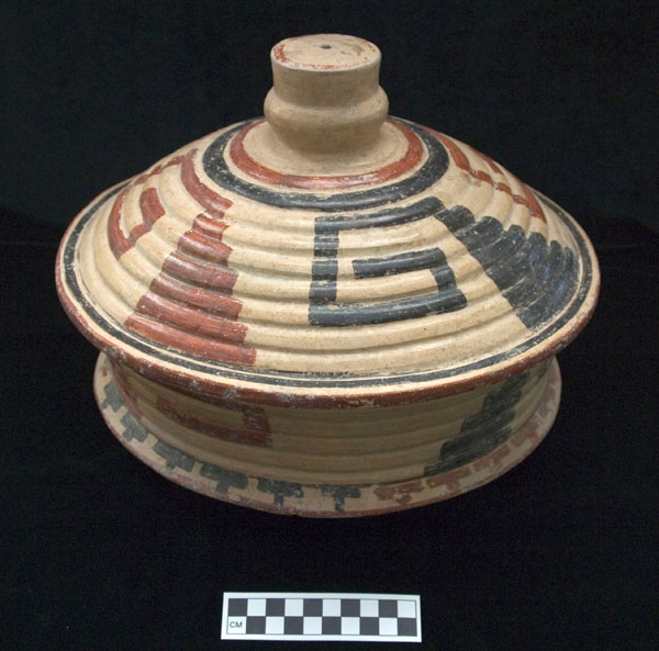 Figure 9. Caldero Buff Polychrome vessel, Burial #24, Structure O14-04.